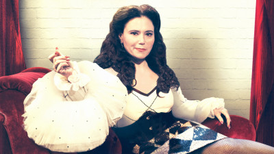 Alex Borstein - Corsets & Clown Suits